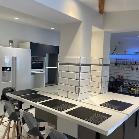 Bord De Deux Ch Sdb Privative *