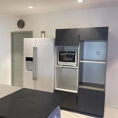 Villa Bord De Deux Ch Sdb Privative *