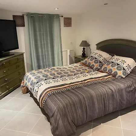 Villa Bord De Deux Ch Sdb Privative *